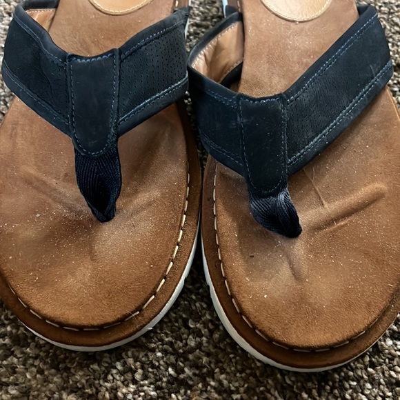 Johnston & Murphy flip flops - Picture 2 of 4